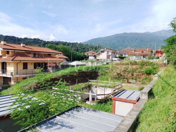 casa indipendente in vendita a Barge