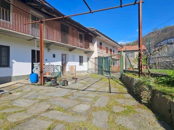 casa indipendente in vendita a Barge