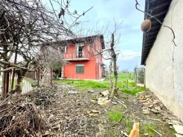 casa indipendente in vendita a Barge