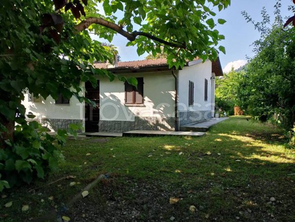 casa indipendente in vendita a Barge