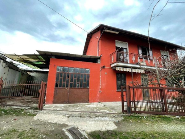 casa indipendente in vendita a Barge