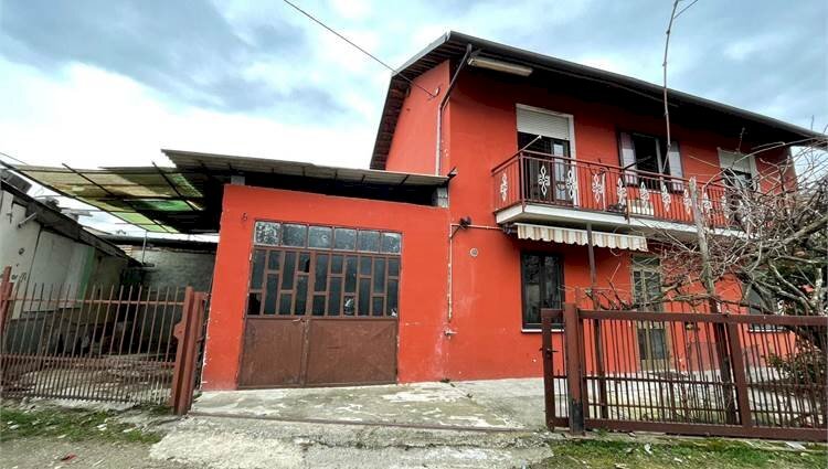 casa indipendente in vendita a Barge