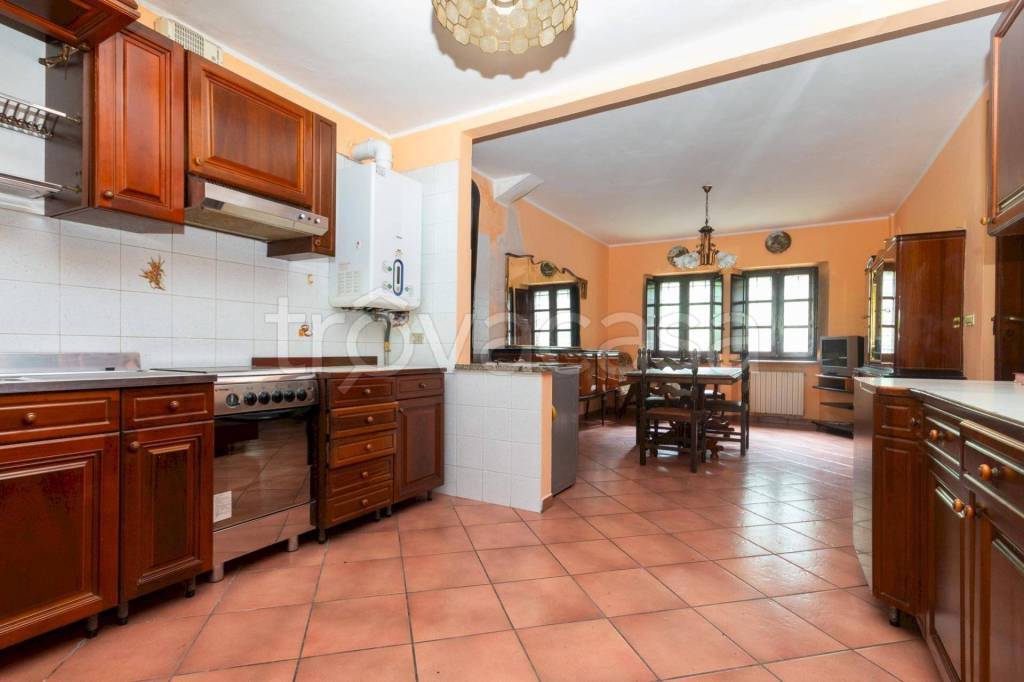 casa indipendente in vendita a Barge