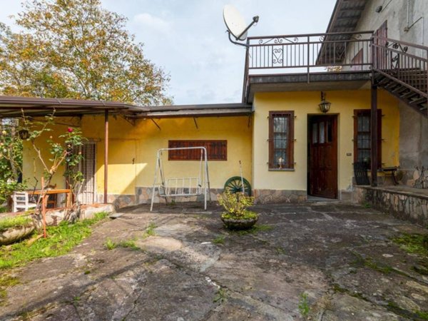 casa indipendente in vendita a Barge