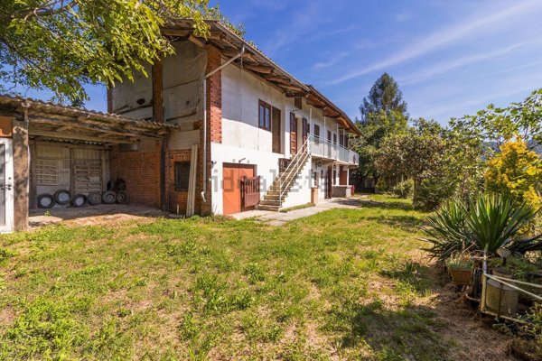 casa indipendente in vendita a Barge
