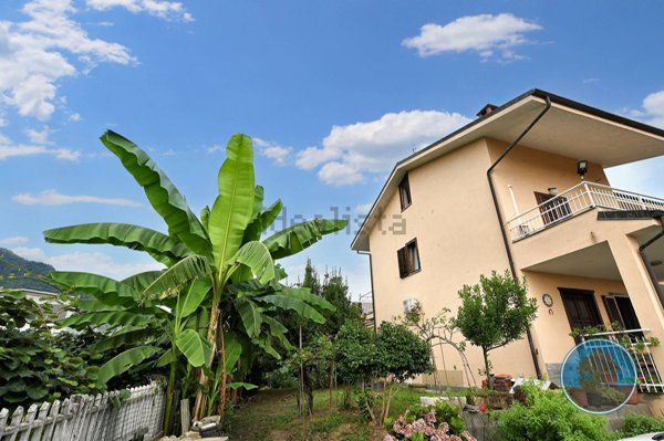 casa indipendente in vendita a Barge