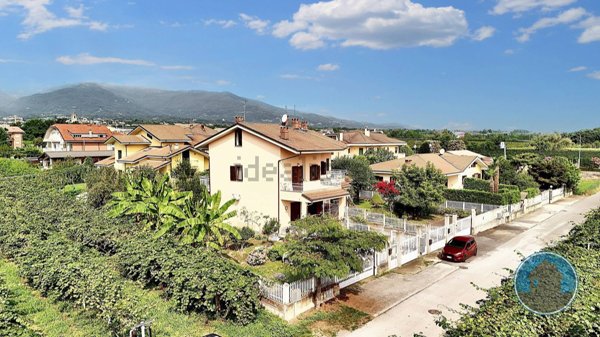 casa indipendente in vendita a Barge