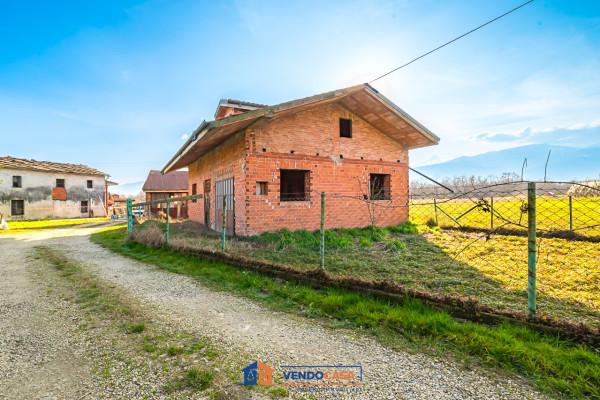 casa indipendente in vendita a Barge