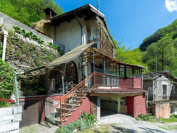 casa indipendente in vendita a Barge