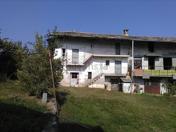appartamento in vendita a Barge