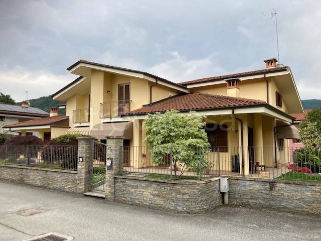 casa indipendente in vendita a Barge