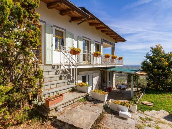 casa indipendente in vendita a Barge