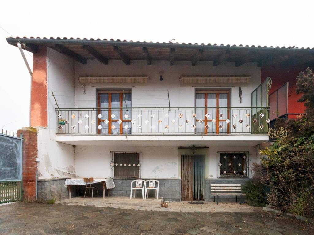 casa indipendente in vendita a Barge