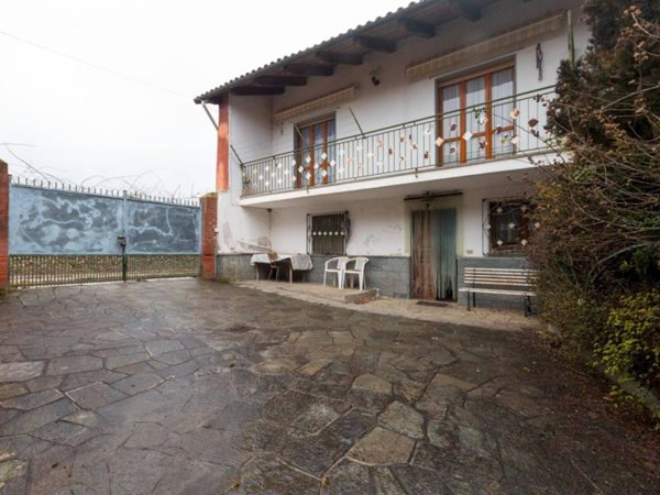 casa indipendente in vendita a Barge