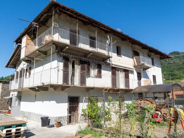 casa indipendente in vendita a Barge
