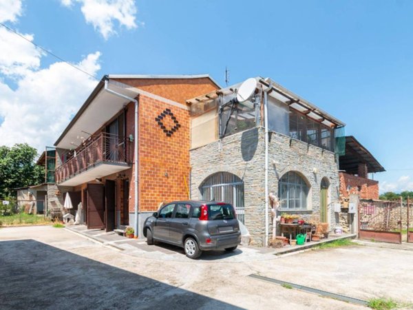 casa indipendente in vendita a Barge