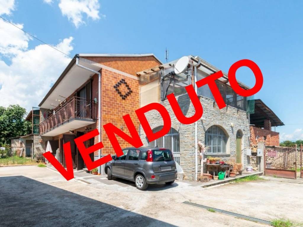 casa indipendente in vendita a Barge