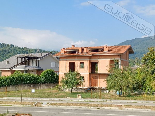 casa indipendente in vendita a Barge