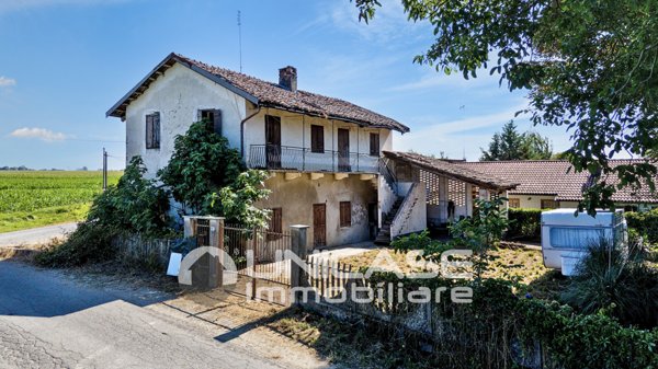casa indipendente in vendita a Barge