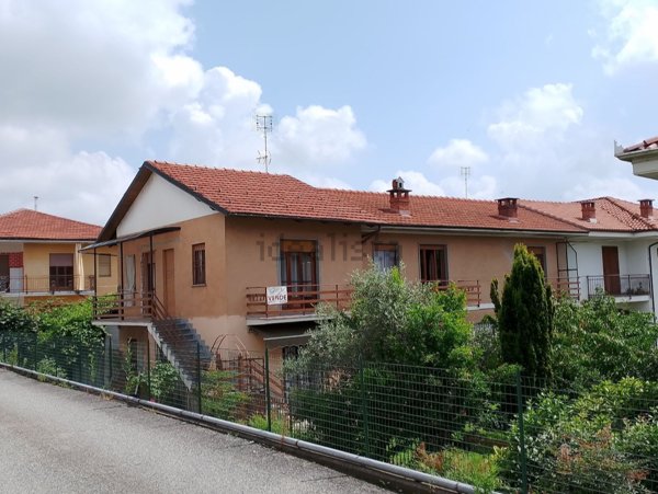 casa indipendente in vendita a Barge