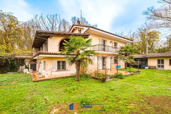 casa indipendente in vendita a Barge