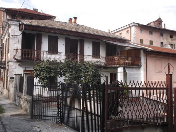 casa indipendente in vendita a Barge