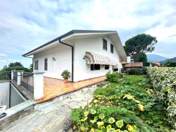 casa indipendente in vendita a Barge