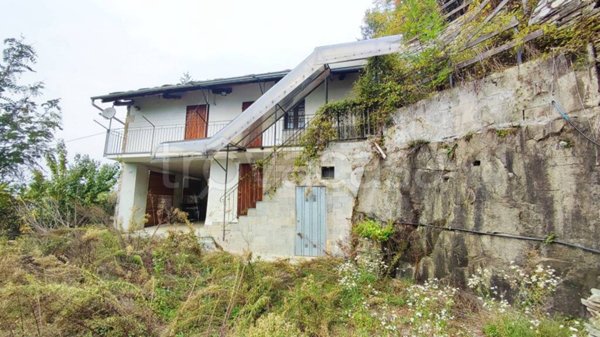 casa indipendente in vendita a Barge