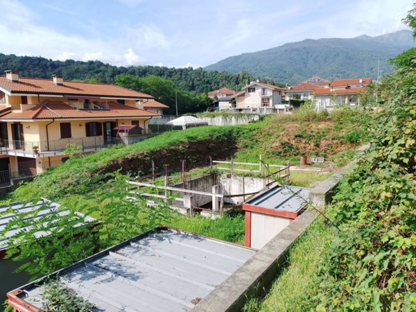 casa indipendente in vendita a Barge