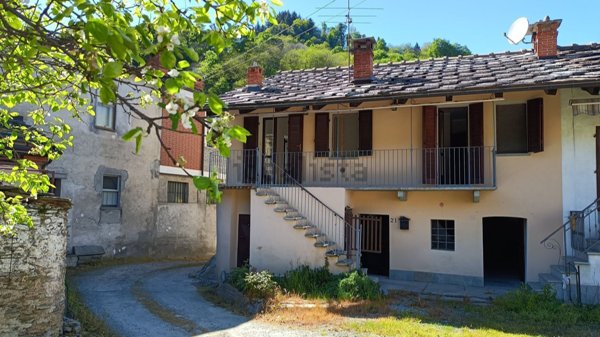 casa indipendente in vendita a Barge