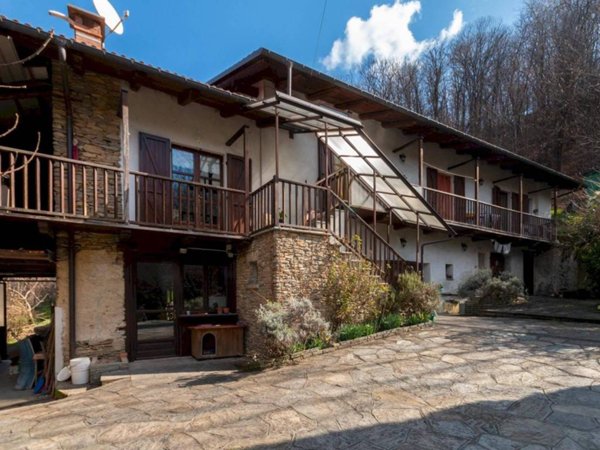 casa indipendente in vendita a Barge