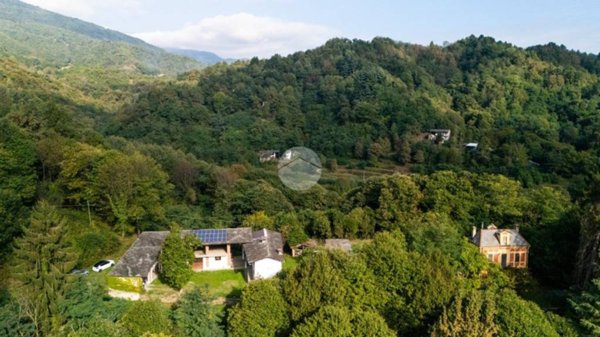 casa indipendente in vendita a Barge