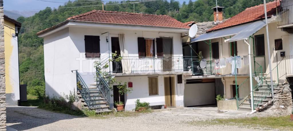 casa indipendente in vendita a Barge