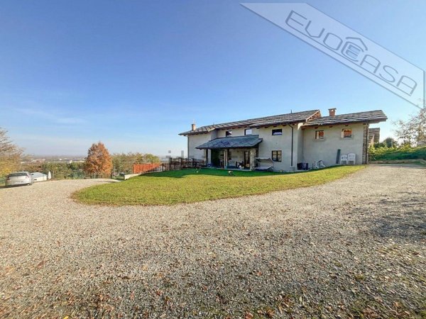 casa indipendente in vendita a Barge