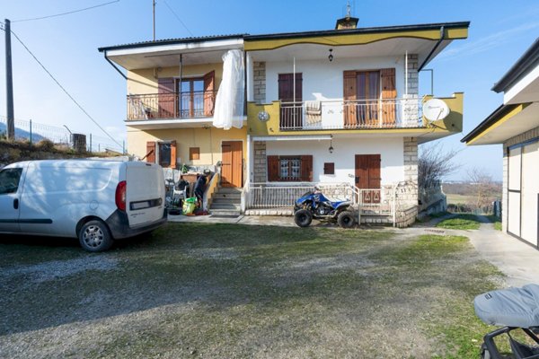 casa indipendente in vendita a Barge