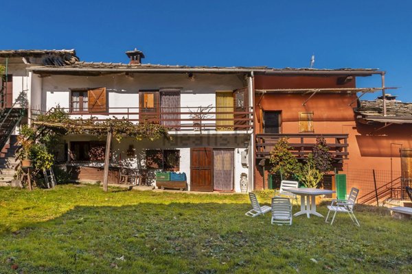 casa indipendente in vendita a Barge