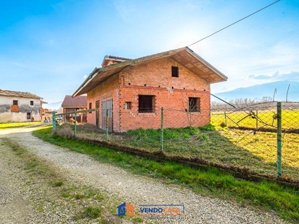 casa indipendente in vendita a Barge