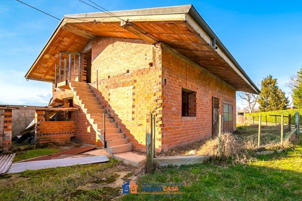 casa indipendente in vendita a Barge