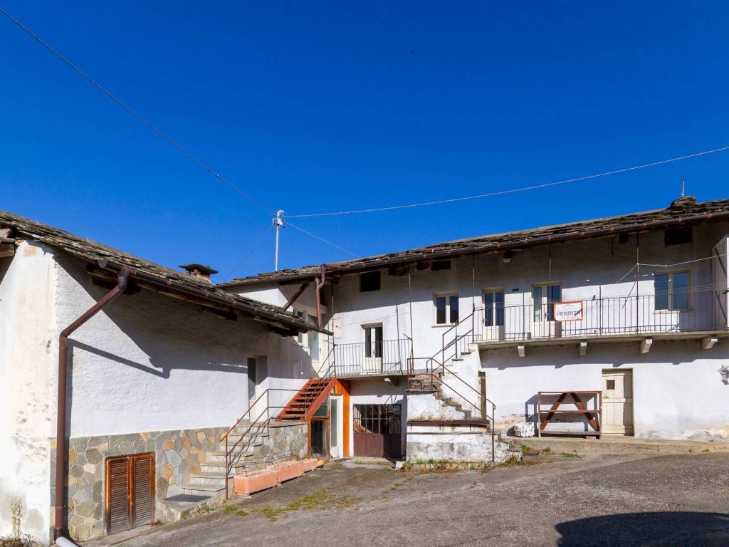 casa semindipendente in vendita a Barge