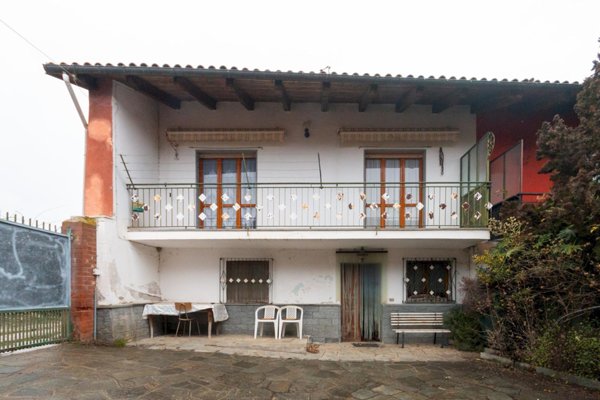 casa indipendente in vendita a Barge