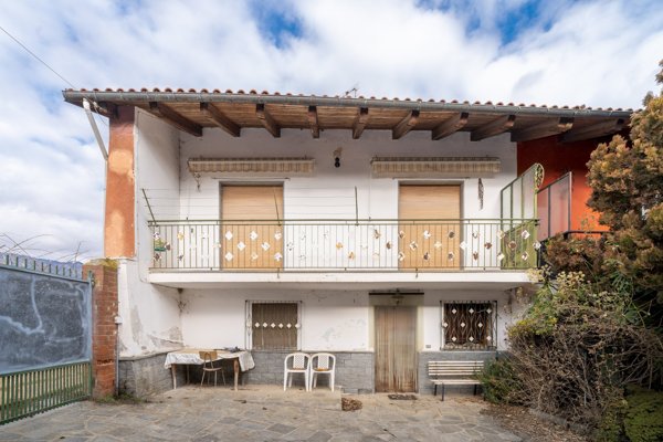 casa indipendente in vendita a Barge