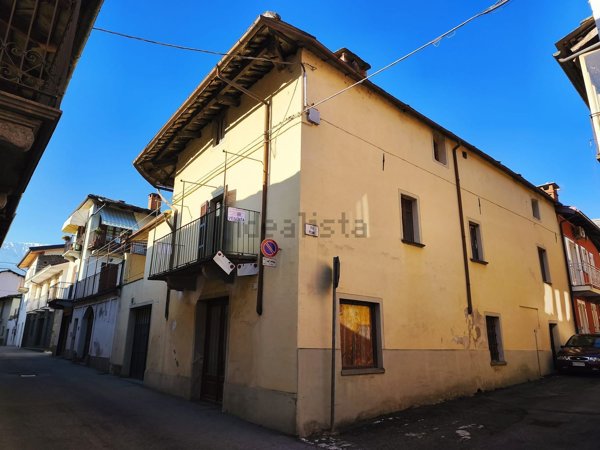 casa indipendente in vendita a Barge