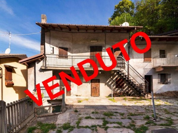 casa indipendente in vendita a Barge