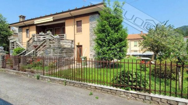 casa indipendente in vendita a Barge