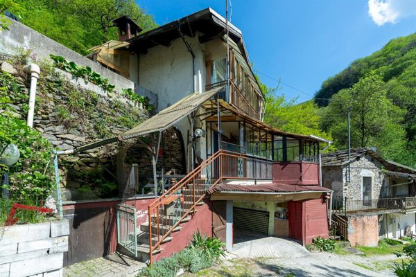 casa indipendente in vendita a Barge