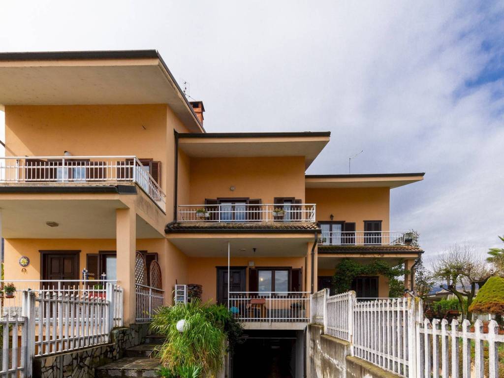 casa indipendente in vendita a Barge