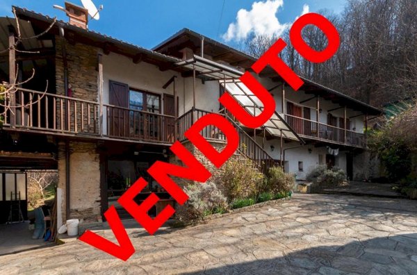 casa indipendente in vendita a Barge