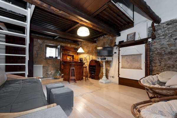 casa indipendente in vendita a Barge