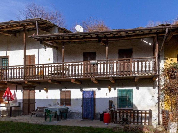 casa indipendente in vendita a Barge