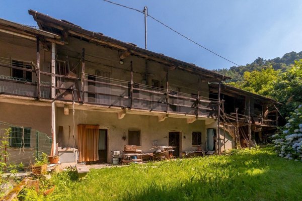 casa semindipendente in vendita a Barge